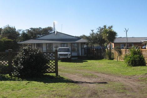 Photo of property in 9 Barling Street, Himatangi Beach, Foxton, 4891