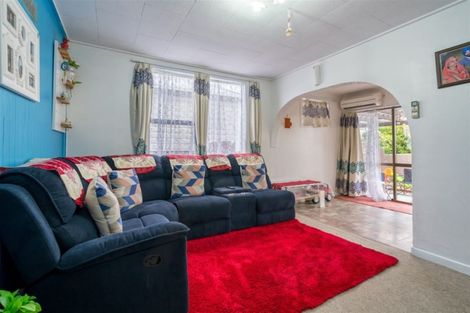 Photo of property in 40 Kirkcaldy Street, South Dunedin, Dunedin, 9012