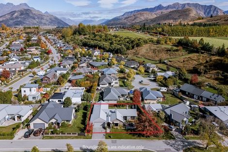 Photo of property in 5 Crawford Place, Lake Hayes, Queenstown, 9304