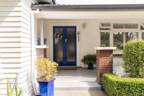 Photo of property in 11 Manapouri Crescent, Hokowhitu, Palmerston North, 4410