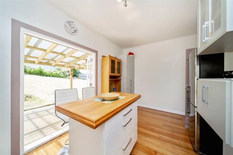 Photo of property in 10 Leicester Street, Patea, 4520