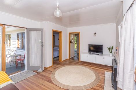 Photo of property in 69 Kirk Street, Otaki, 5512