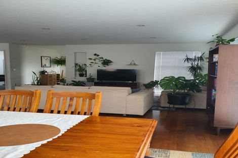 Photo of property in 3 Keating Rise, Northcross, Auckland, 0632