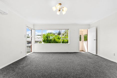 Photo of property in 18a Brian Crescent, Stanmore Bay, Whangaparaoa, 0932