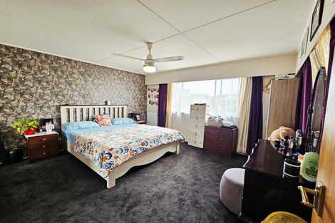 Photo of property in 80 Gray Avenue, Paraparaumu Beach, Paraparaumu, 5032