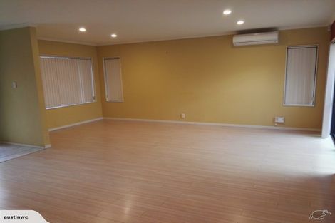 Photo of property in 4a Marlon Lane, East Tamaki, Auckland, 2016