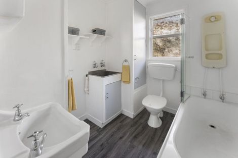 Photo of property in 10/17 Waimea Road, Nelson South, Nelson, 7010