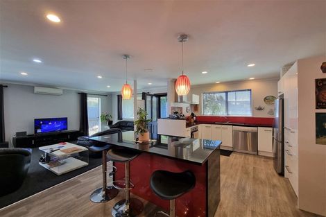 Photo of property in 12 South Road, Waipu, 0510