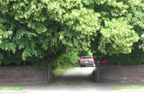 Photo of property in 86 Opawa Road, Opawa, Christchurch, 8023