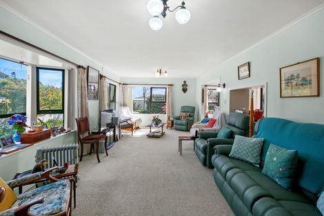 Photo of property in 53 Mcfarlane Street, Oakura, 4314