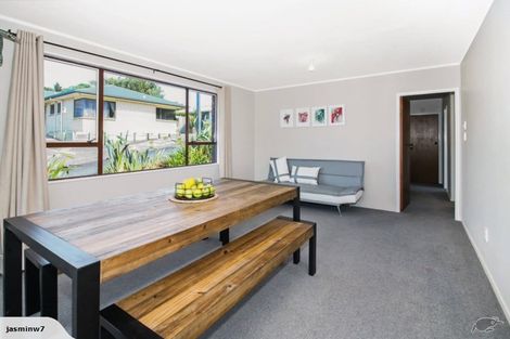 Photo of property in 28 Moulton Street, Moturoa, New Plymouth, 4310