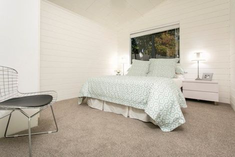 Photo of property in 4 Fairdale Place, Birkdale, Auckland, 0626