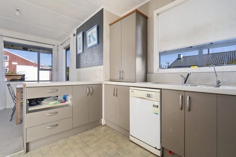 Photo of property in 24 Ngapapa Street, Urenui, 4375