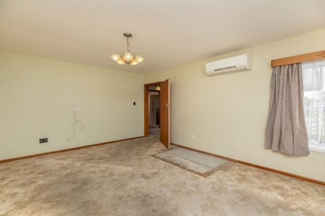 Photo of property in 406 Main North Road, Redwood, Christchurch, 8051
