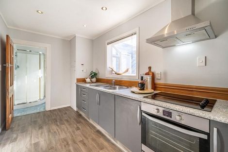 Photo of property in 35 Riddlers Crescent, Petone, Lower Hutt, 5012