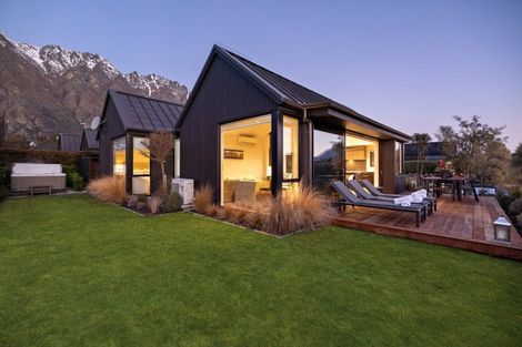 Photo of property in 6 Fife Court, Jacks Point, Queenstown, 9371