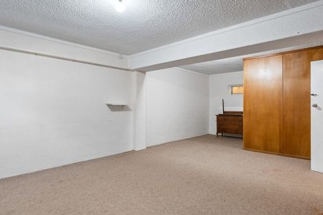 Photo of property in 1 Fyvie Avenue, Tawa, Wellington, 5028