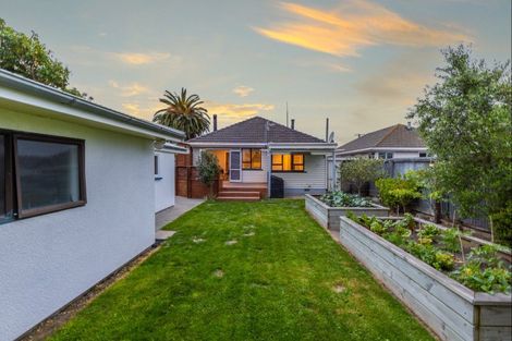 Photo of property in 96 Estuary Road, South New Brighton, Christchurch, 8062