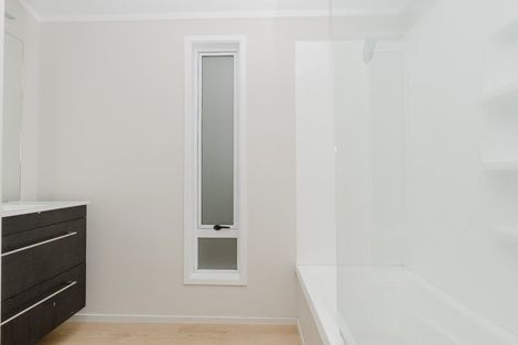 Photo of property in 8 Fleming Place, Chedworth, Hamilton, 3210