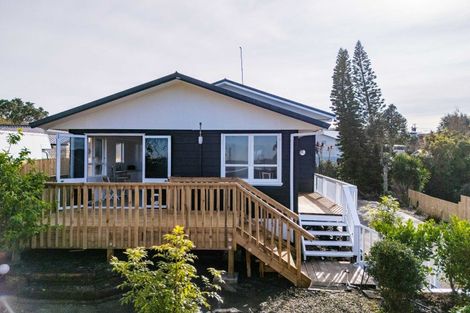 Photo of property in 5 Montague Place, Onerahi, Whangarei, 0110