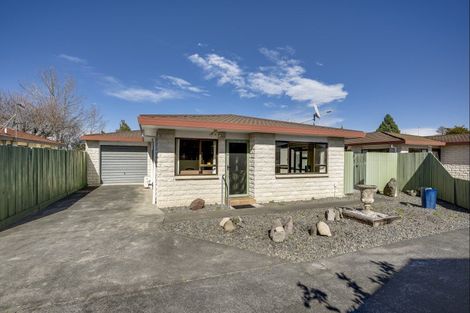 Photo of property in 2/52 Avondale Road, Taradale, Napier, 4112