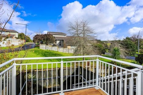 Photo of property in 5/4 John Jennings Drive, Oteha, Auckland, 0632