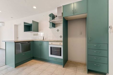 Photo of property in 4e/20 Ian Marwick Place, Birkenhead, Auckland, 0626