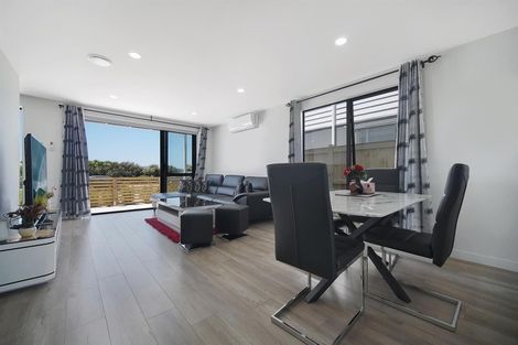 Photo of property in 67a Soaring Bird Drive, Takanini, 2112