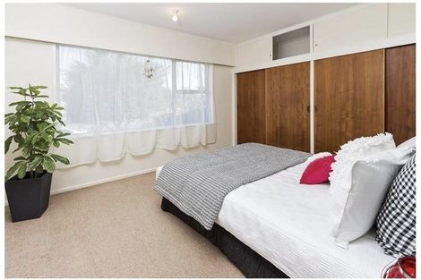 Photo of property in 2/63 The Boulevard, Sunnyhills, Auckland, 2010