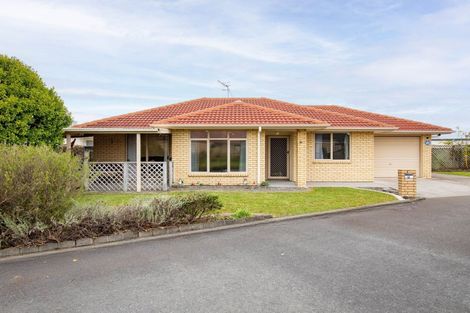Photo of property in 13 Grevillea Place, Melville, Hamilton, 3206