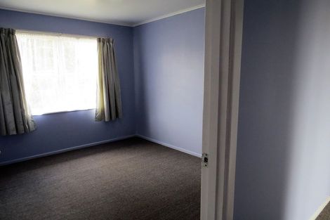 Photo of property in 17 Vina Place, Massey, Auckland, 0614