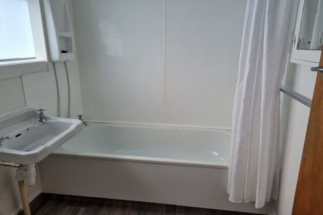 Photo of property in 1 Mana Avenue, Titahi Bay, Porirua, 5022