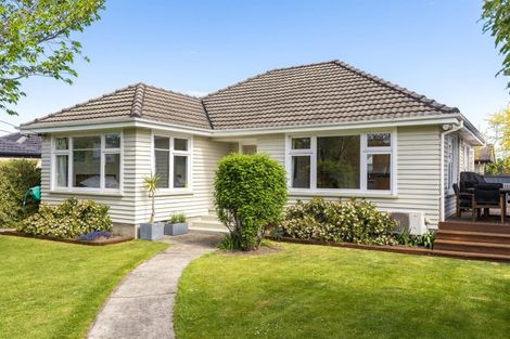 Photo of property in 1/2 Moreland Avenue, Papanui, Christchurch, 8053