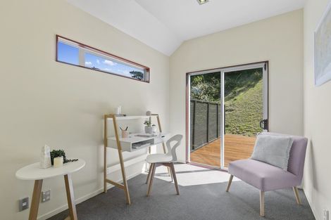 Photo of property in 25 Waverton Terrace, Churton Park, Wellington, 6037