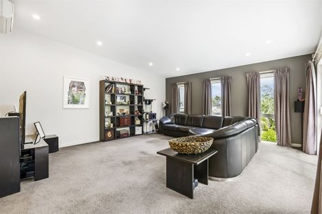 Photo of property in 10 Treetops Way, Bayview, Auckland, 0629