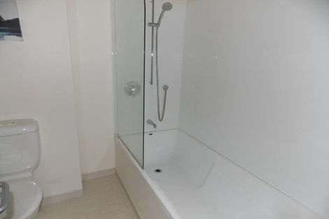 Photo of property in Terrace Heights Apartments, 2/163p The Terrace, Wellington Central, Wellington, 6011