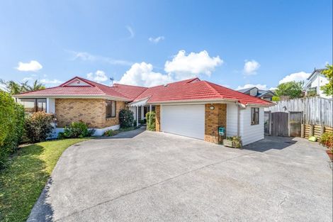 Photo of property in 6 Dorrington Place, Eastern Beach, Auckland, 2012