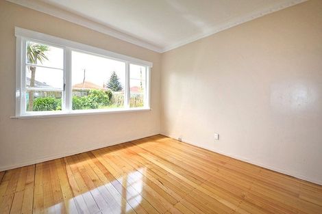 Photo of property in 31 Atkinson Avenue, Papatoetoe, Auckland, 2025