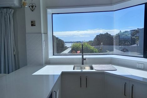 Photo of property in 72 Cannon Hill Crescent, Mount Pleasant, Christchurch, 8081