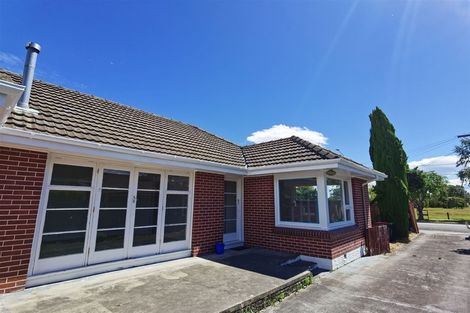 Photo of property in 94 Avondale Road, Avondale, Christchurch, 8061