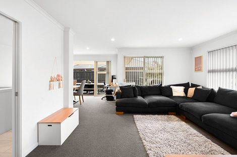 Photo of property in 22 Ladeira Place, Fitzroy, Hamilton, 3206