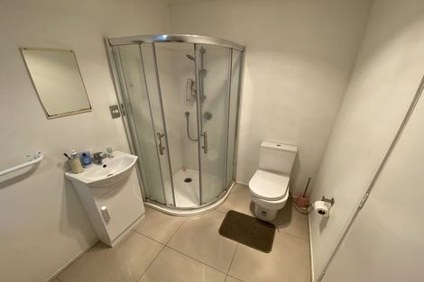 Photo of property in 15 Walpole Avenue, Hillpark, Auckland, 2102