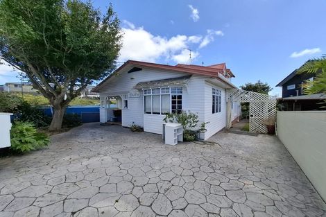 Photo of property in 93 Buller Street, New Plymouth, 4312