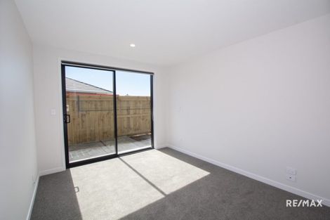 Photo of property in 43 Kotiate Street, Papamoa Beach, Papamoa, 3118