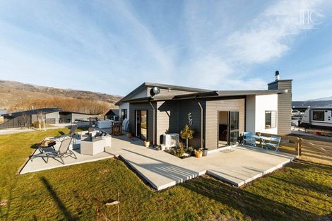 Photo of property in 15 Arion Court, Mount Pisa, Cromwell, 9383