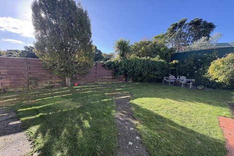 Photo of property in 17 Bedford Grove, Kelson, Lower Hutt, 5010