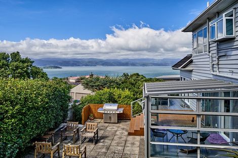 Photo of property in 102 Homebush Road, Khandallah, Wellington, 6035