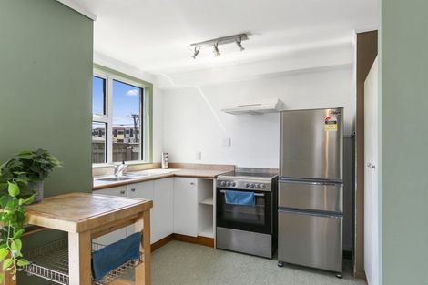 Photo of property in 1/102 Lyall Parade, Lyall Bay, Wellington, 6022