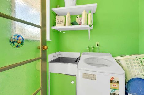 Photo of property in 5 Lambert Street, Marton, 4710