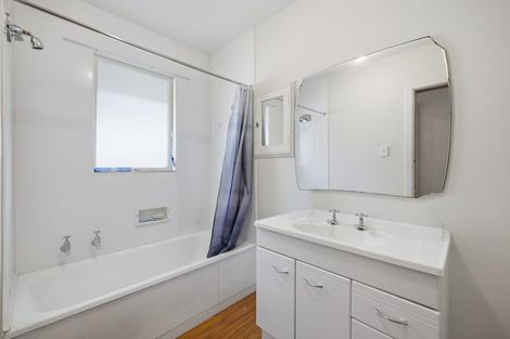 Photo of property in 2/102 Wainoni Road, Avondale, Christchurch, 8061